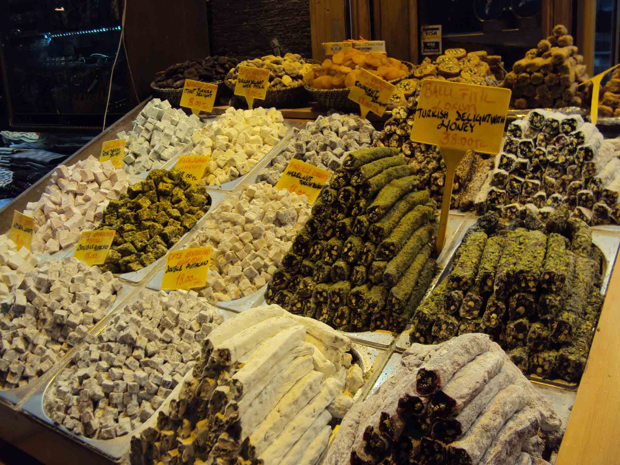 Doces turcos: o lokum é um dos inúmeros tipos de doces disponíveis nos mercados de Istambul